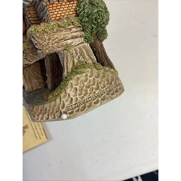 David Winter 1997 The Tickled Trout  1207/4500 D1015 Original Box Authentic - Picture 7 of 8